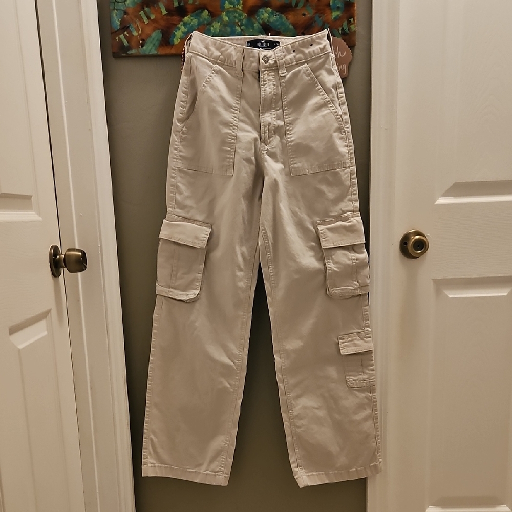 Hollister Ladies Beige Cargo Pants